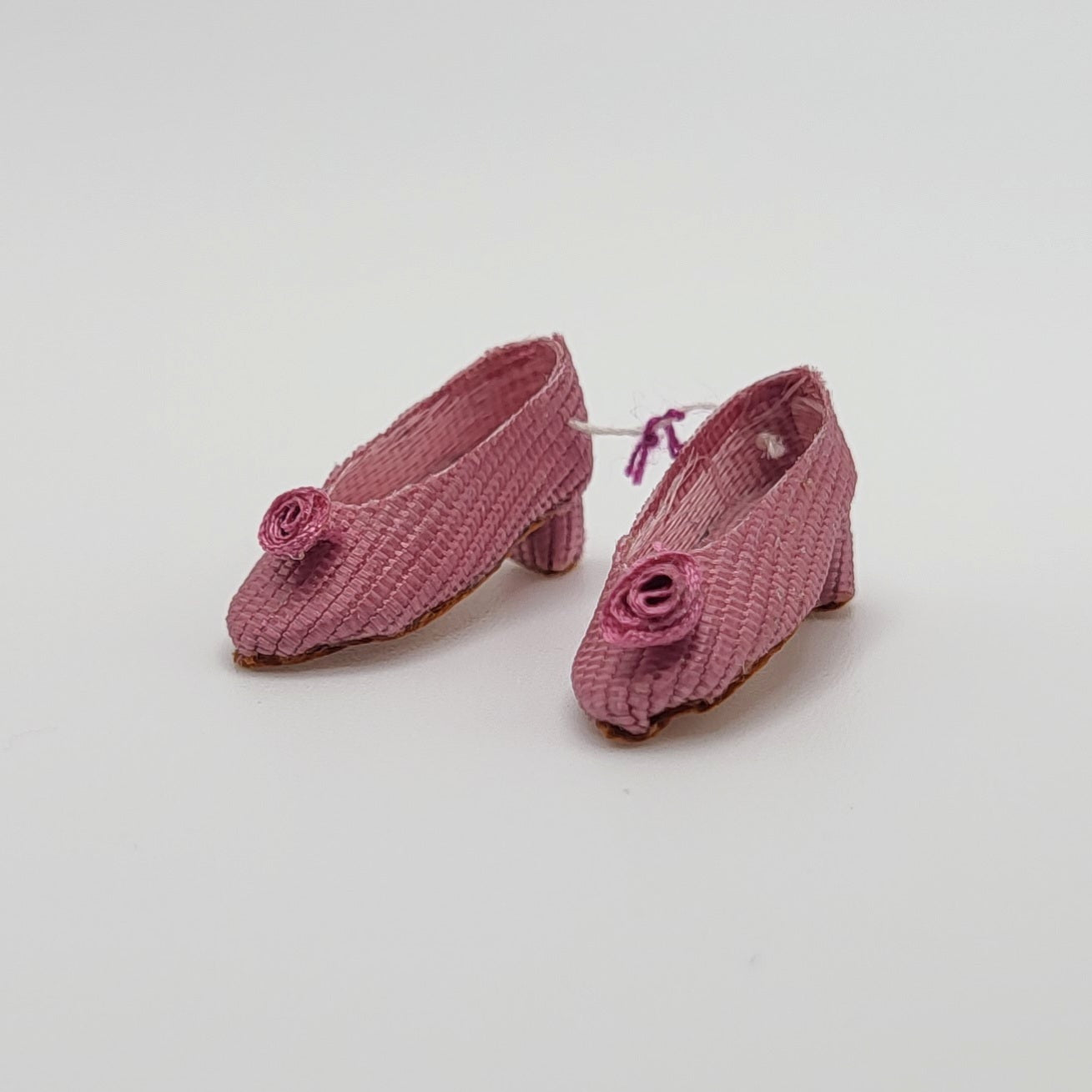 Pair of Mauve Women's Shoes - Handmade - 1/12 Scale Dollhouse Miniature