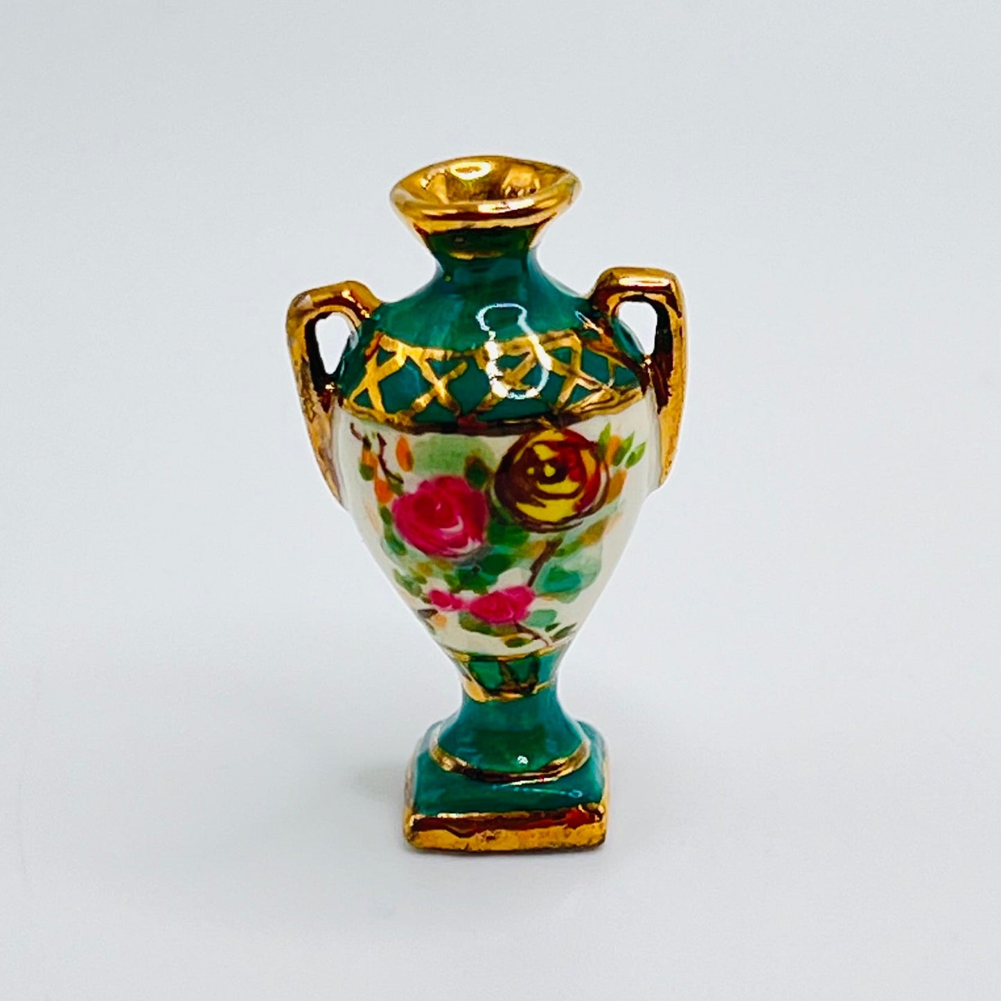 Janice Crawley Vase - 1/12 Scale Dollhouse Miniature