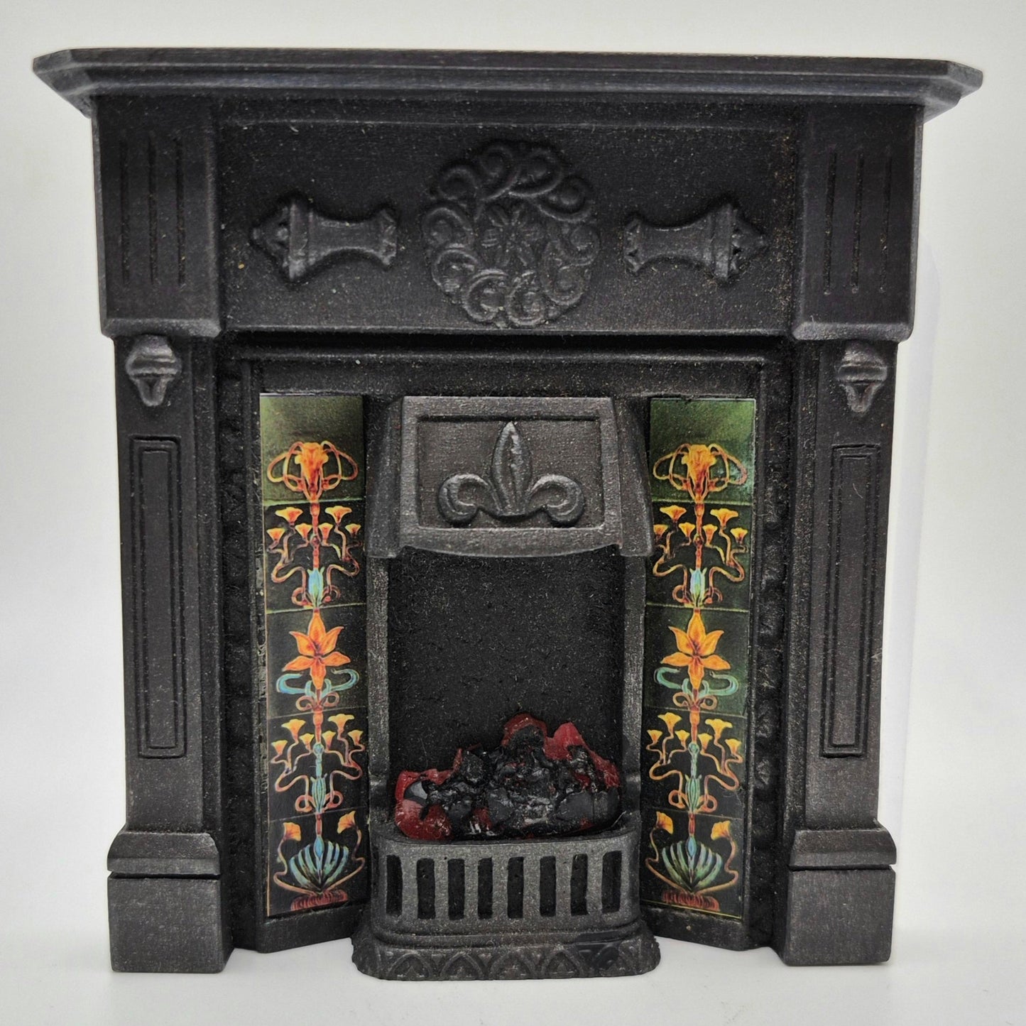 Small Coal Fireplace with Lightable Firebox - 1/12 Scale Dollhouse Miniature