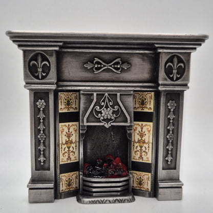 Small Coal Fireplace with Lightable Firebox - 1/12 Scale Dollhouse Miniature