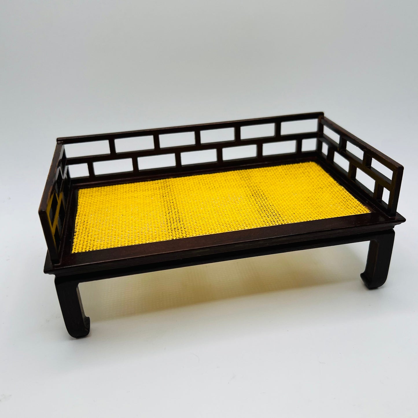 Franklin Mint - Deep Sofa - 1/12 Scale Dollhouse Miniature