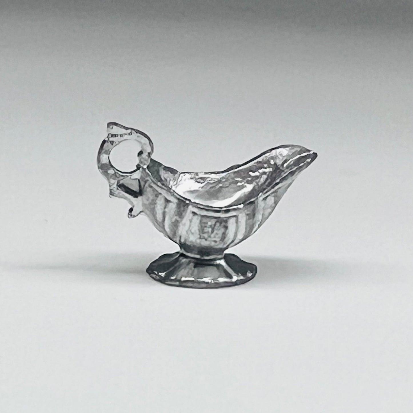 Gravy Boat - 1/12 Scale Dollhouse Miniature